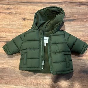 NWOT 0-3 Old Navy Puffer Coat